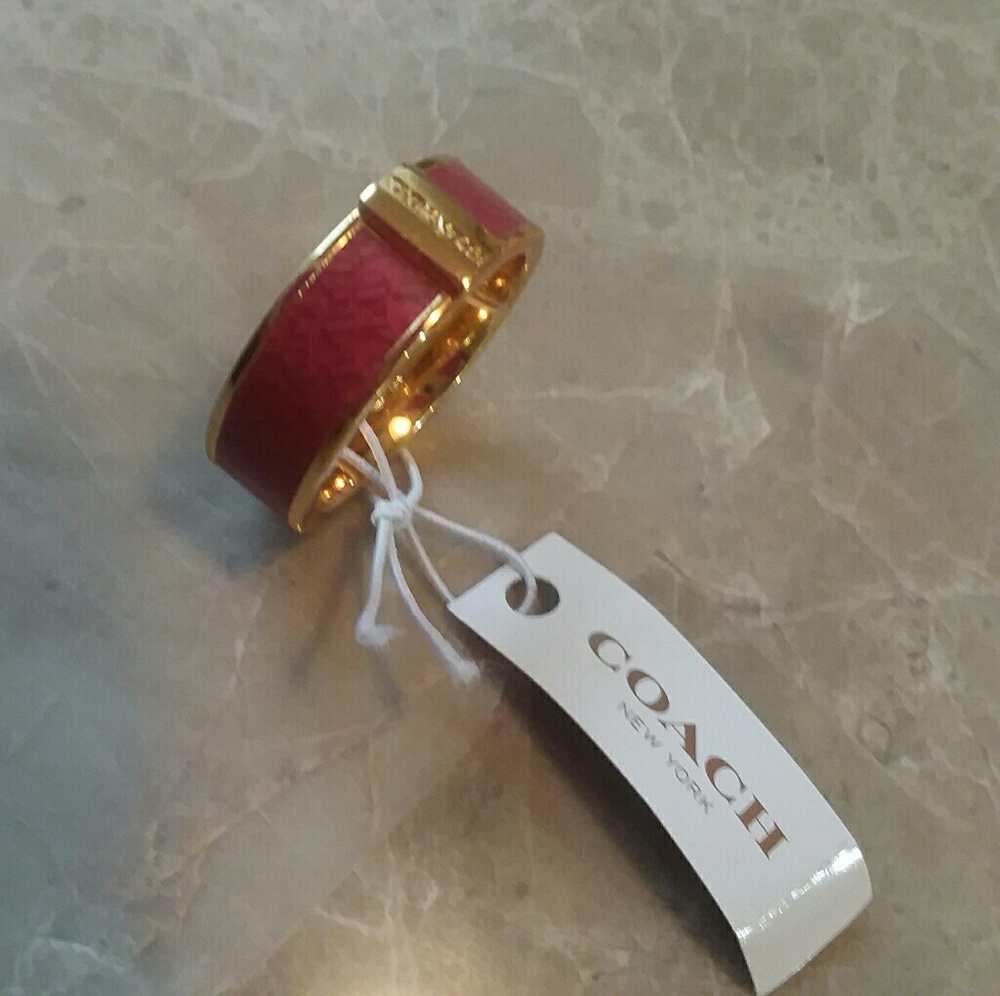 Coach logo ring